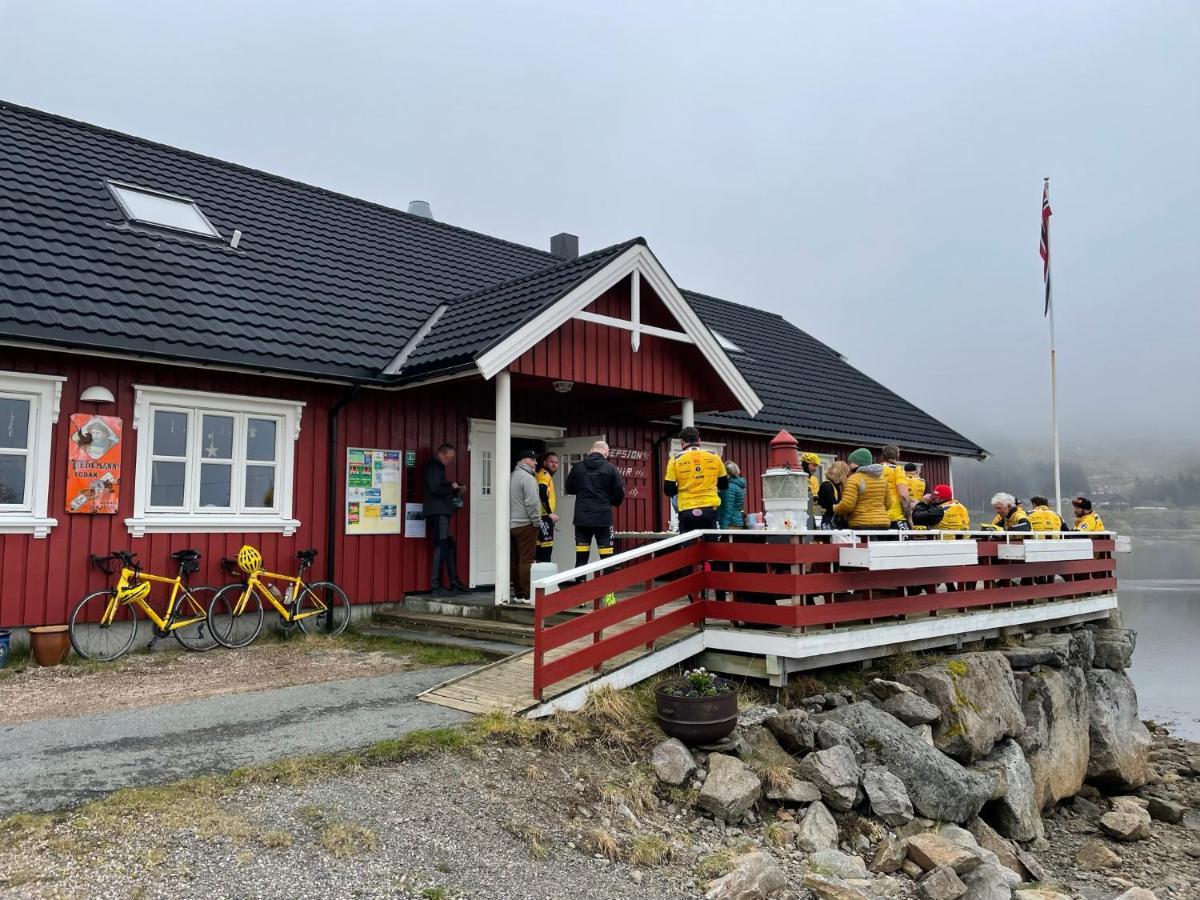 Brustranda Fjordcamping Valberg Bagian luar foto